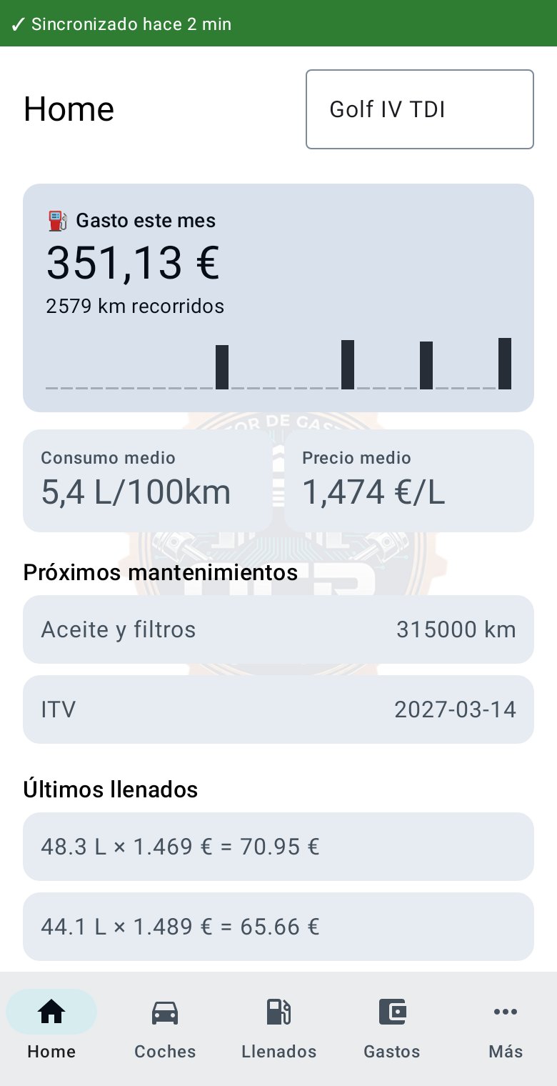 Pantalla de inicio de OCR Garage con datos de ejemplo: gasto del mes de un Golf IV TDI, consumo medio de 5,4 L/100 km, próximos mantenimientos de aceite e ITV y últimos repostajes